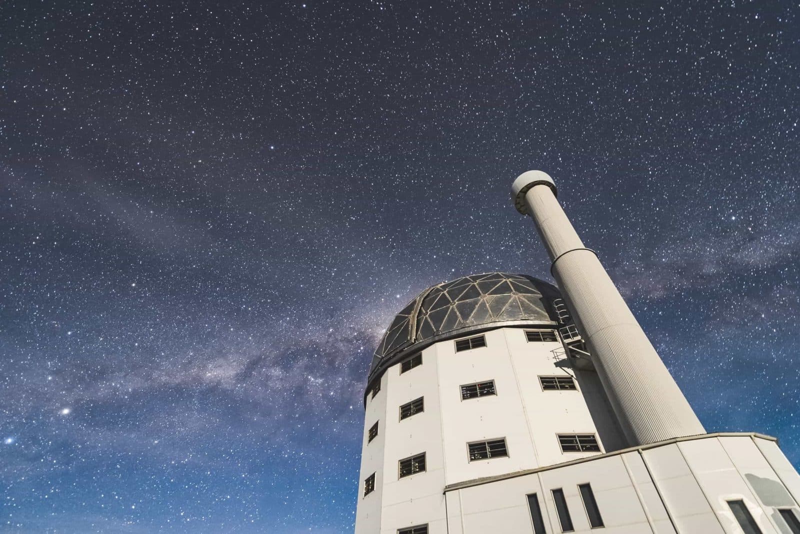 Southern Africa Large Telescope under a starry sky with a visible Milky Way